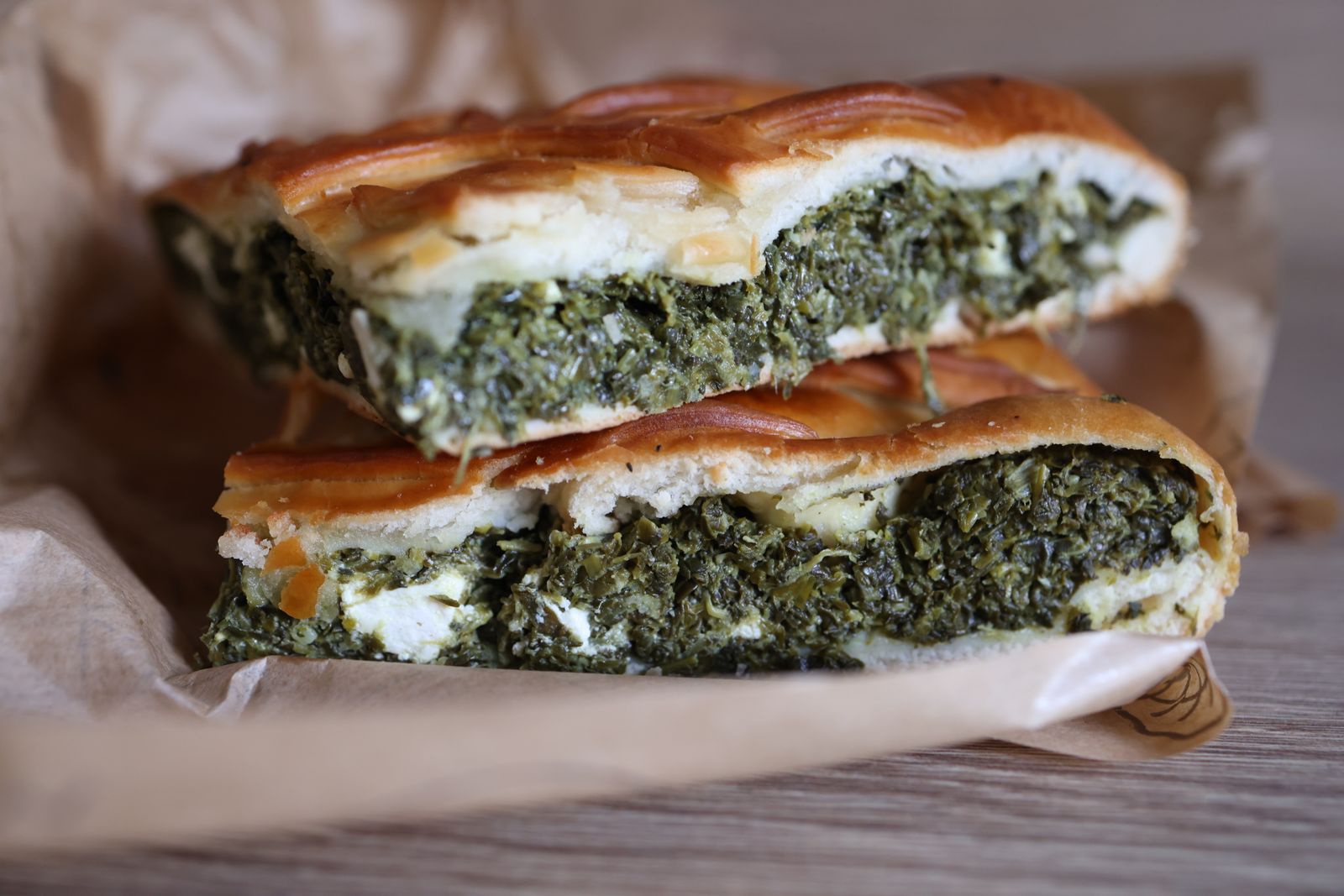 Burek sa sirom, presjek
